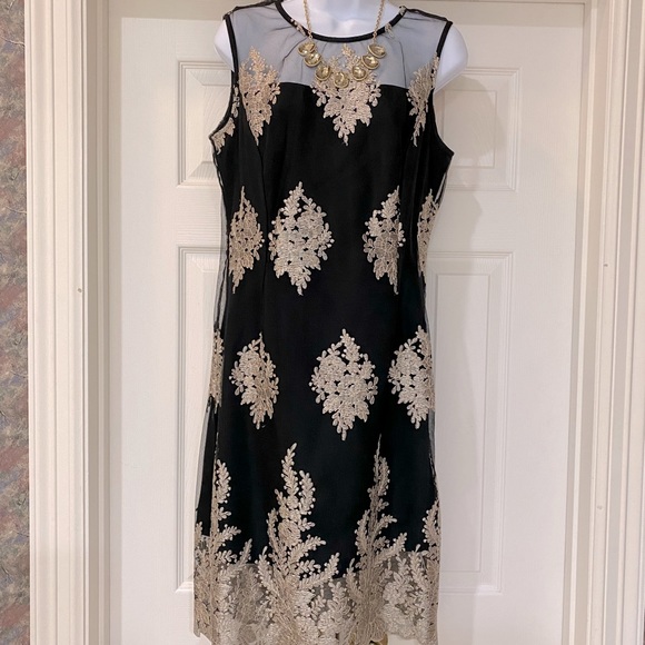 Black and Gold Cocktail Dress Size 8 - Picture 1 of 5